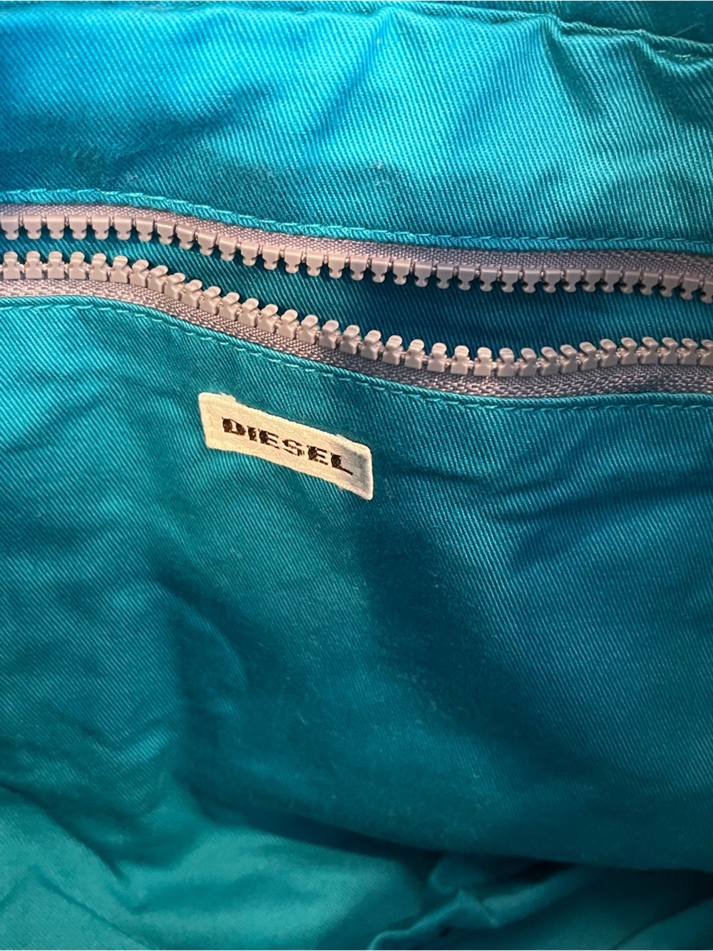 VTG Diesel Y2K Grey Archive puffer shoulder bag W/ colorful horizontal cut-outs - Picture 7 of 10